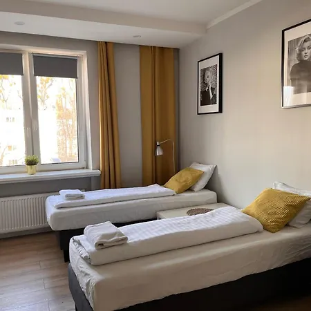 Labo Apartment Solidarnosci Warsaw Room photo